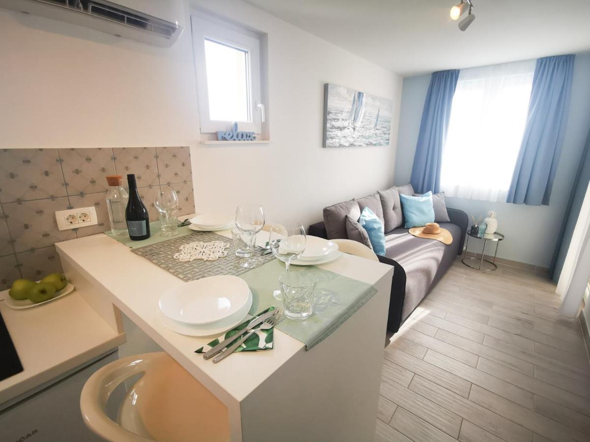 Rita Apartments - Sea-View Apartment 2Plus1 Tučepi Eksteriør billede