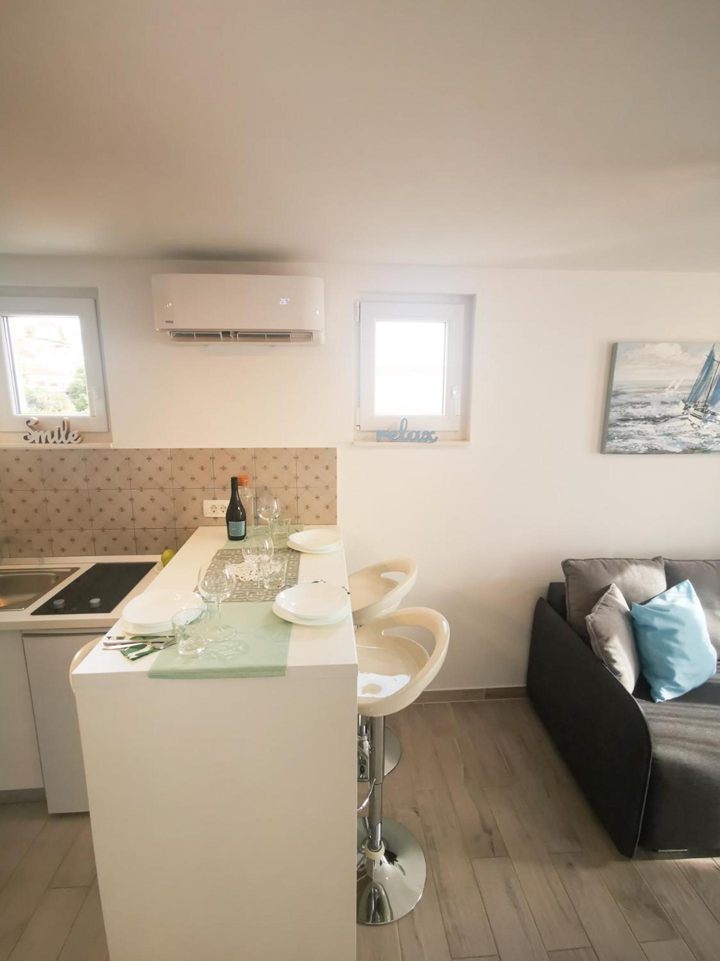Rita Apartments - Sea-View Apartment 2Plus1 Tučepi Eksteriør billede